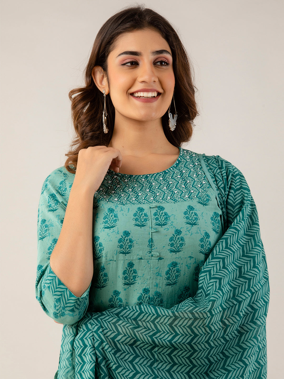 Women Kurta Pant Dupatta Set FRKT6725