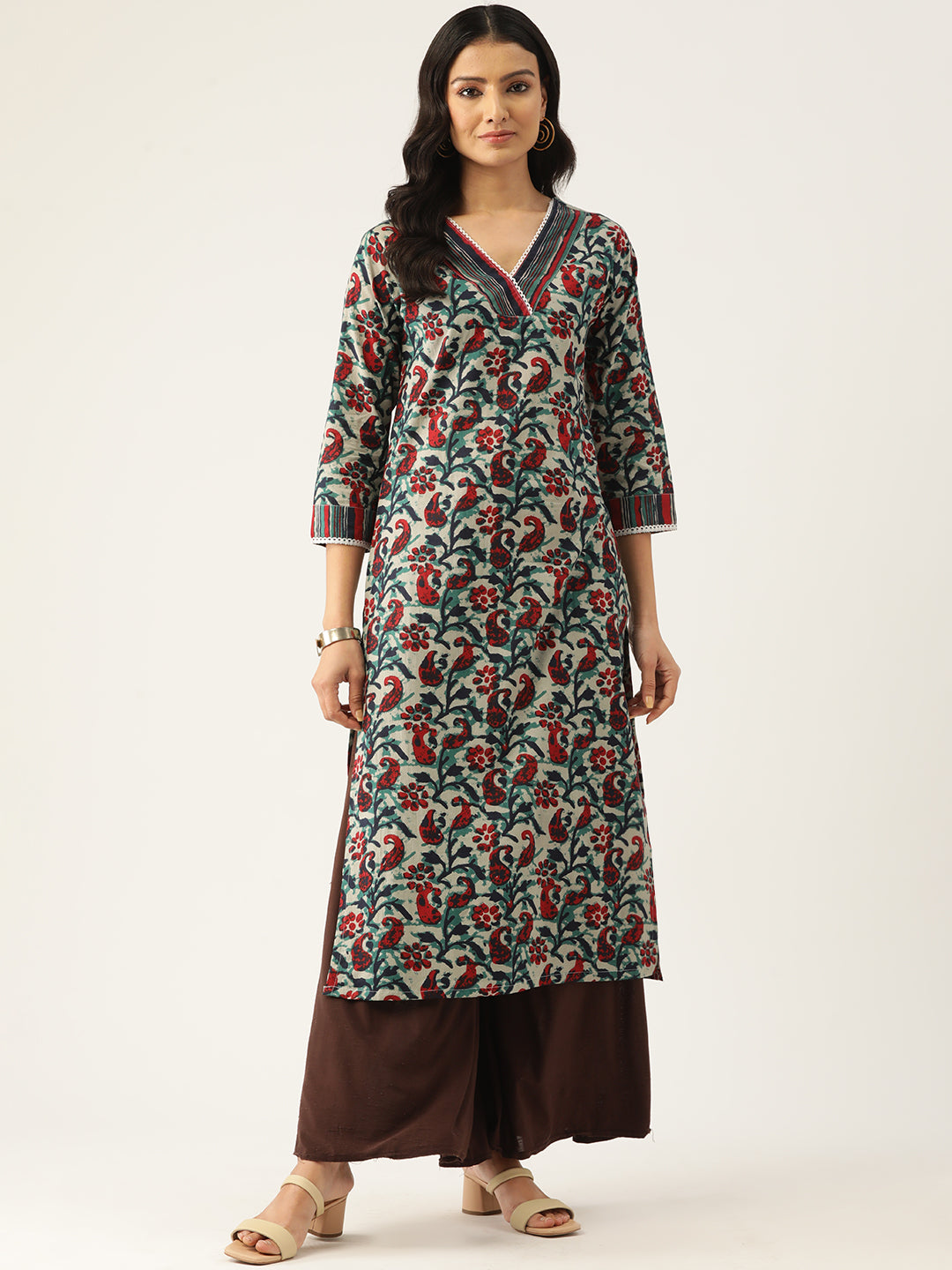 Feranoid Cotton Printed V-Neck Short 3/4 Sleeve Kurti FRKT6337