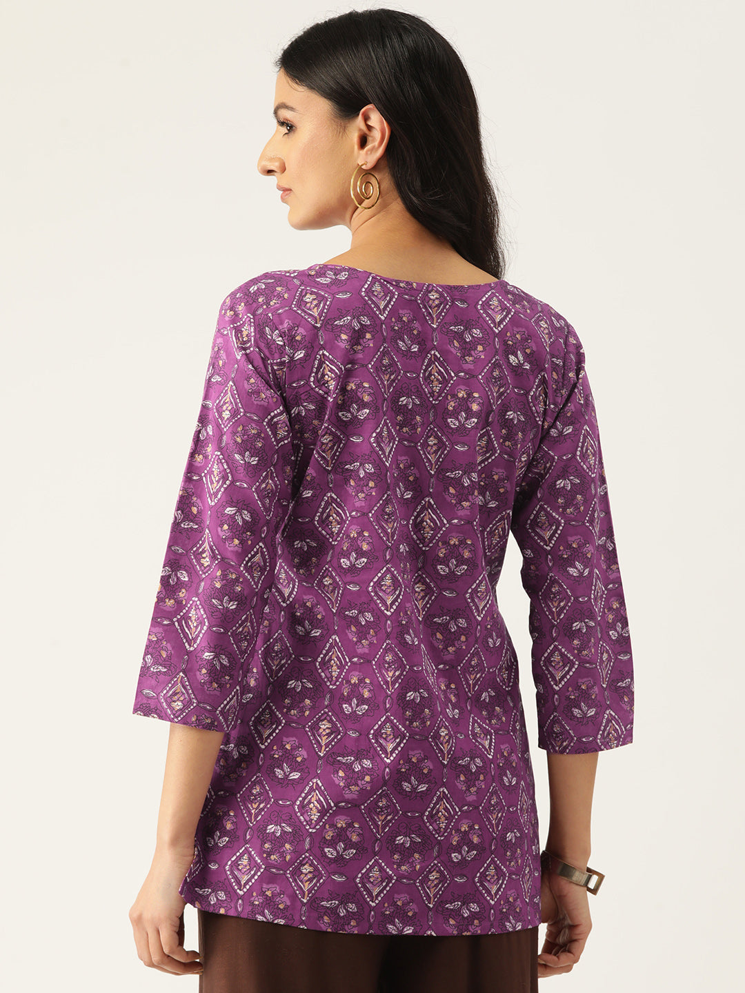 Feranoid Cotton Printed V-Neck Short 3/4 Sleeve Kurti FRKT6321