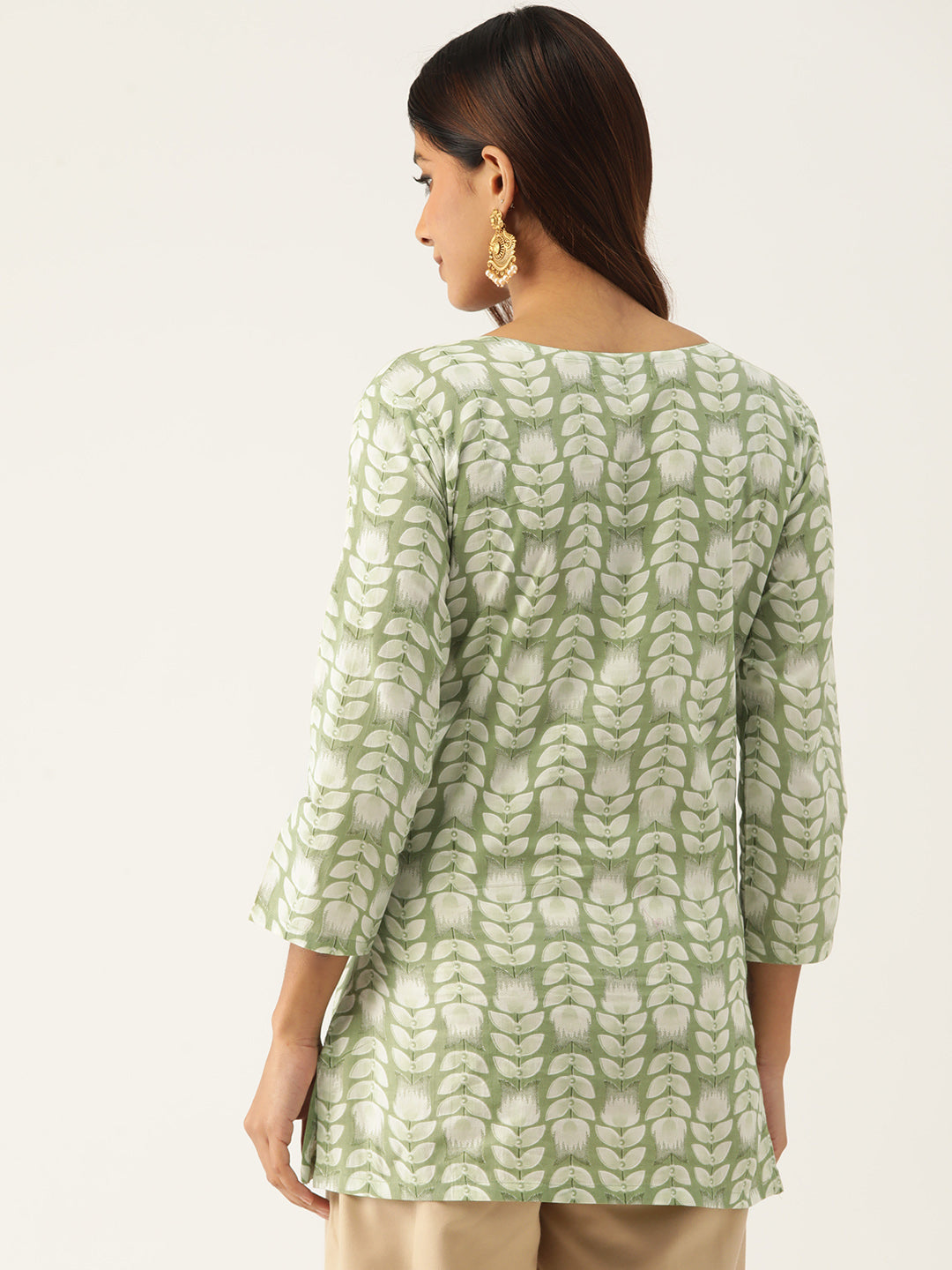Feranoid Cotton Printed V-Neck Short 3/4 Sleeve Kurti FRKT6325