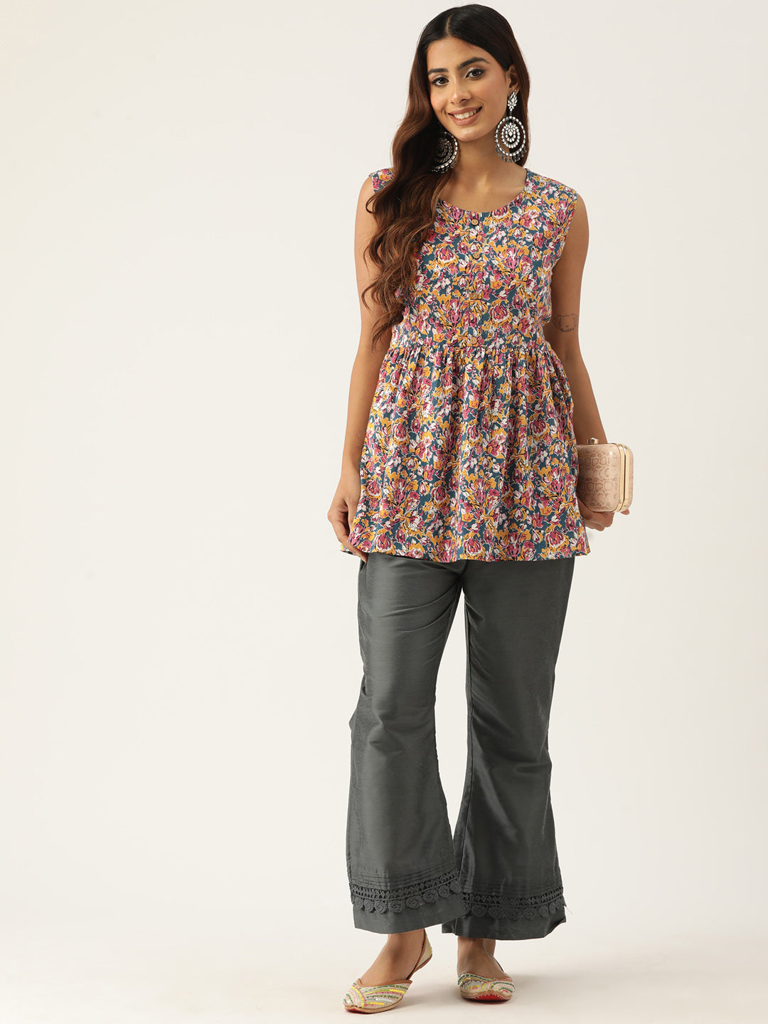 Sleeveless Flared Tops FRKT6345