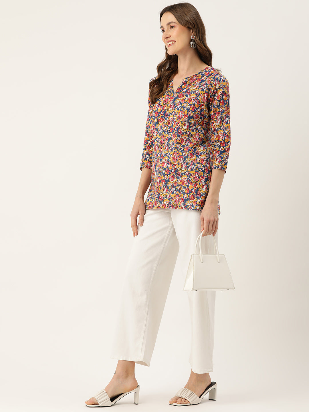 Feranoid Big V-Neck Kurti FRKT6398