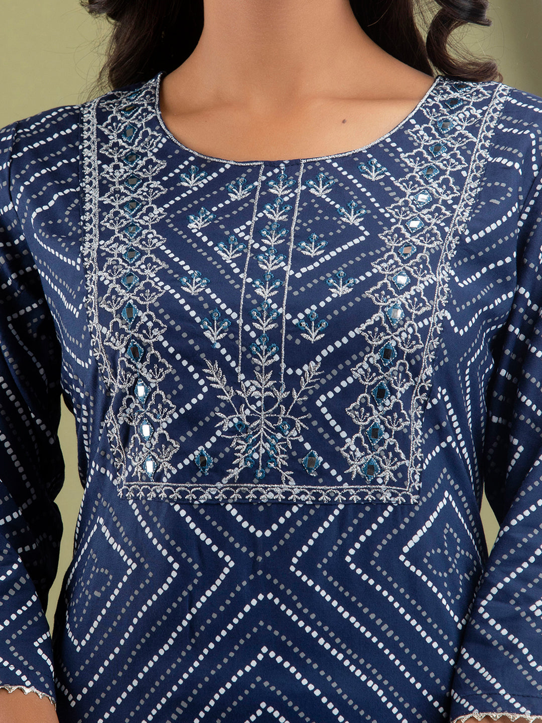 Women Kurta Pant Dupatta Set FRKT6718