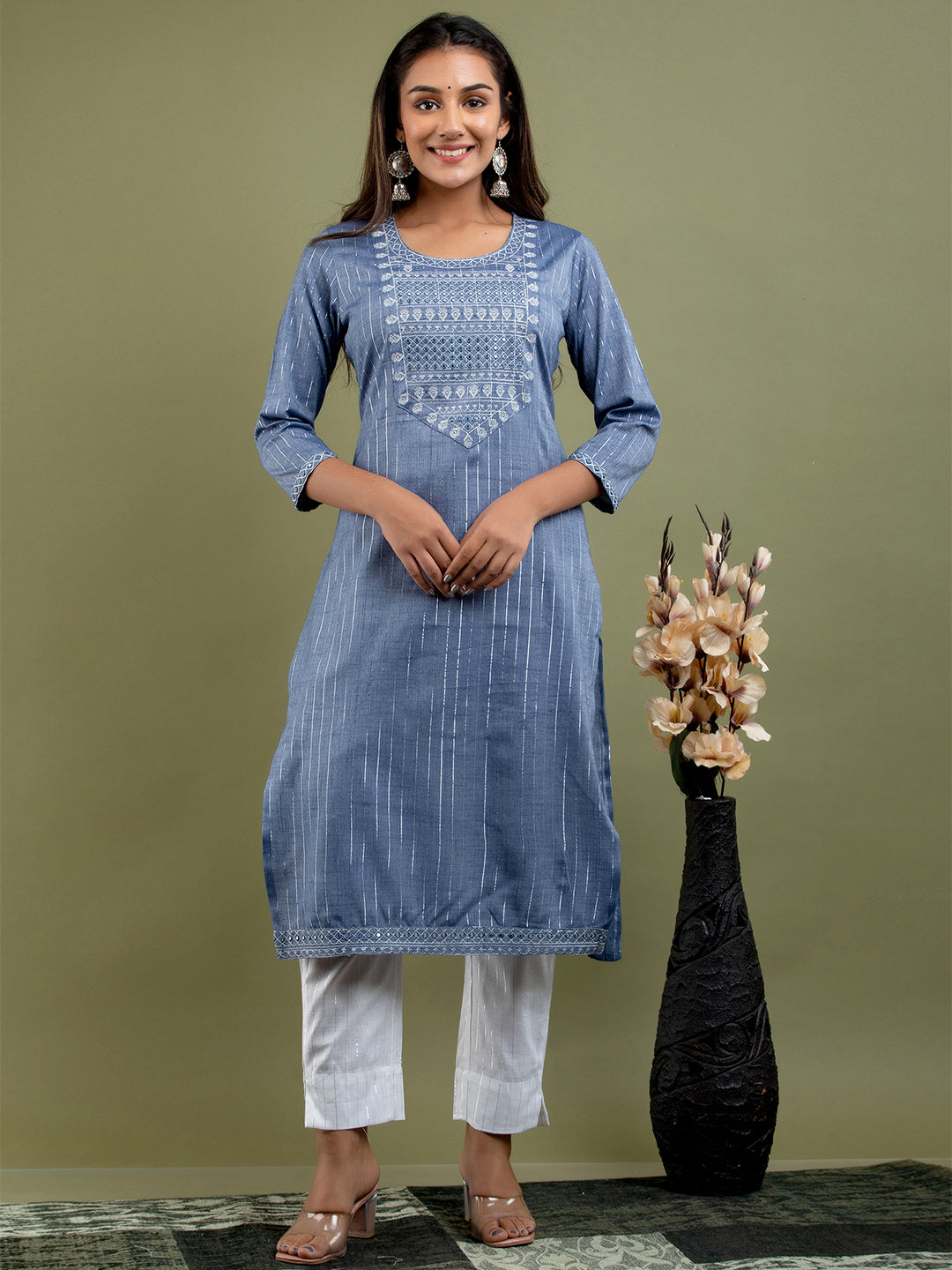 Women Kurta Pant Dupatta Set FRKT6743