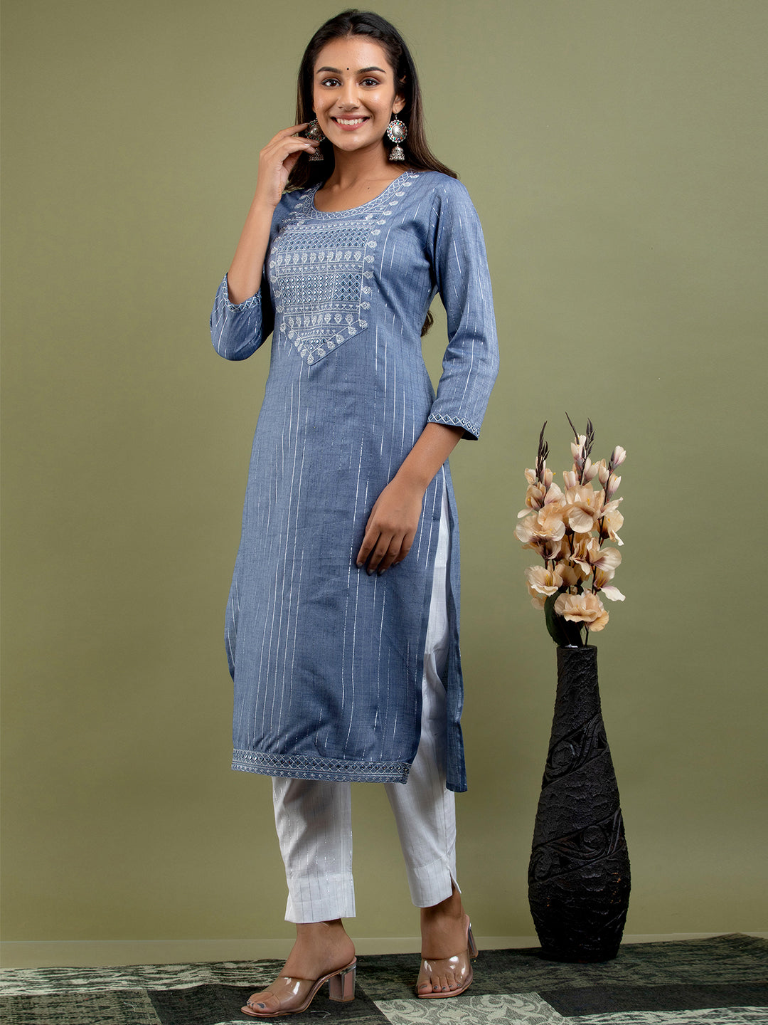 Women Kurta Pant Dupatta Set FRKT6743