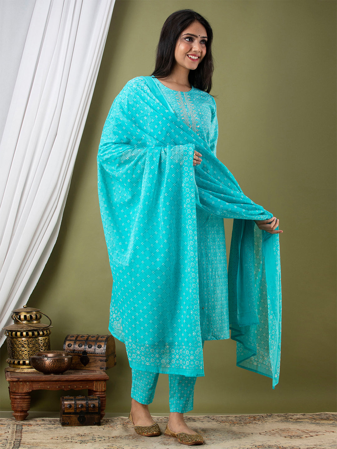 Women Kurta Pant Dupatta Set FRKT6731