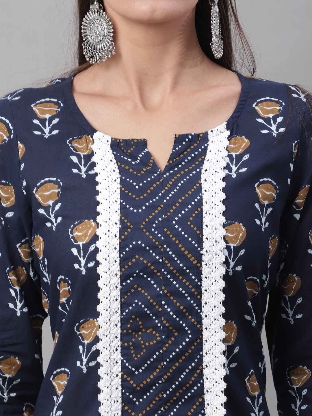 Women Blue Printed Straight Fit Kurti