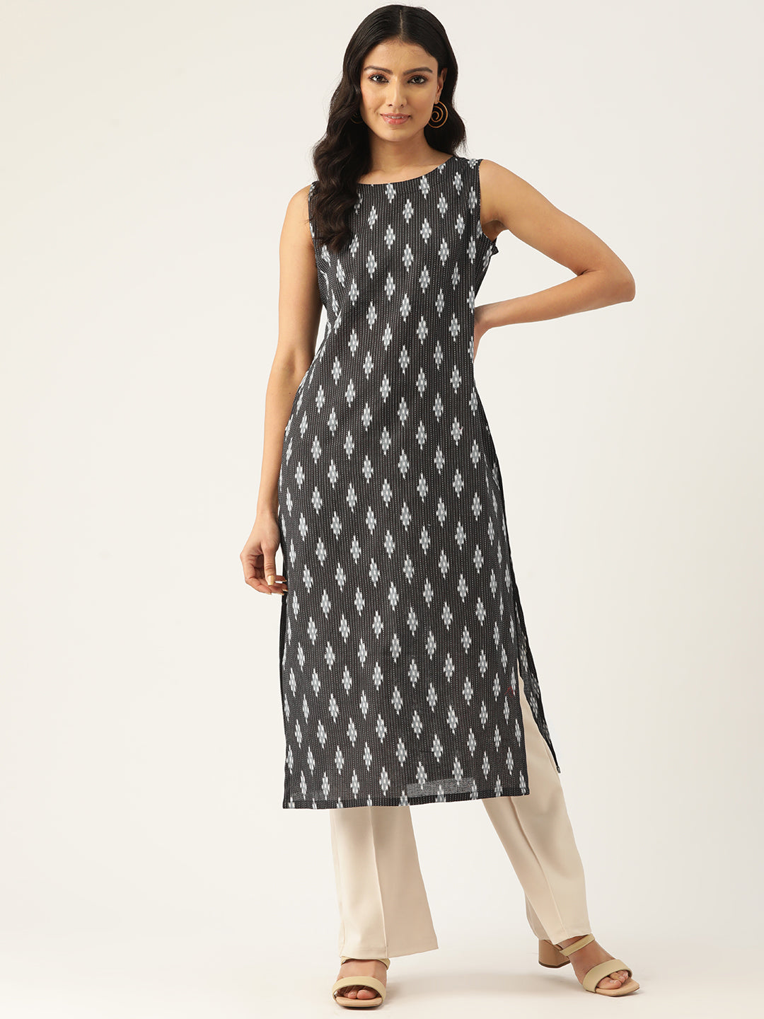 Feranoid Cotton Boat Neck Sleeveless Straight Kurti FRKT6339