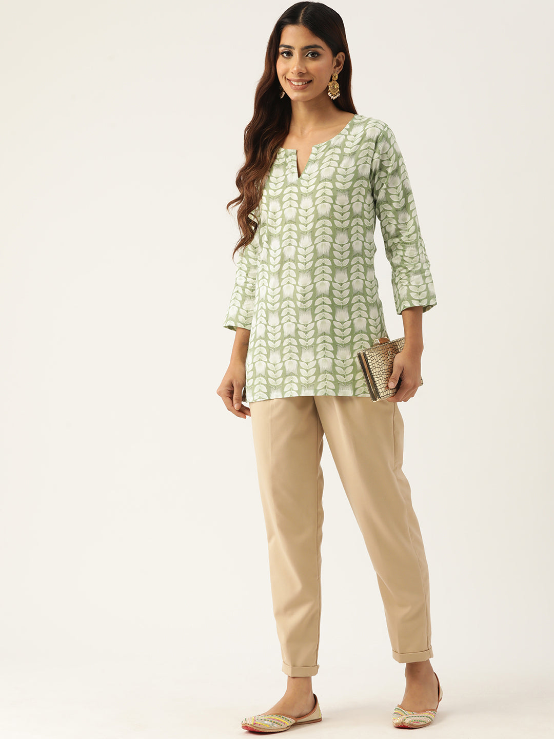 Feranoid Cotton Printed V-Neck Short 3/4 Sleeve Kurti FRKT6325