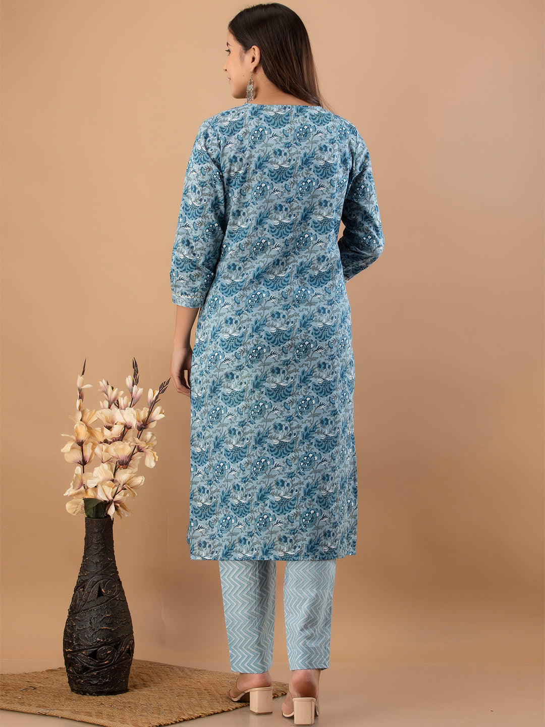 Women Kurta Pant Dupatta Set FRKT6734