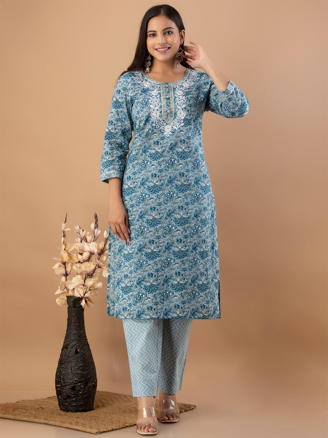 Women Kurta Pant Dupatta Set FRKT6734