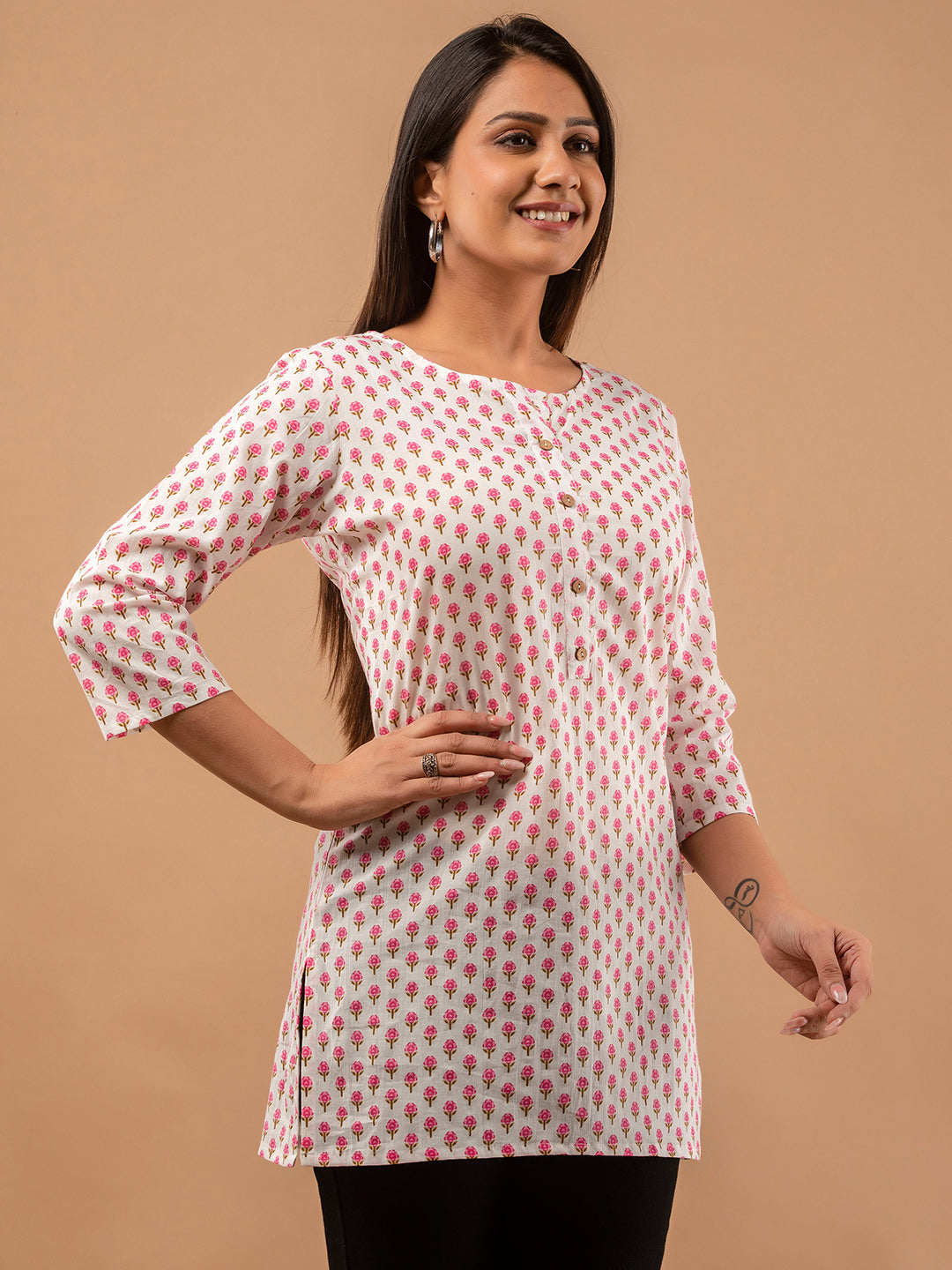 Women White Cotton Printed Short Kurti