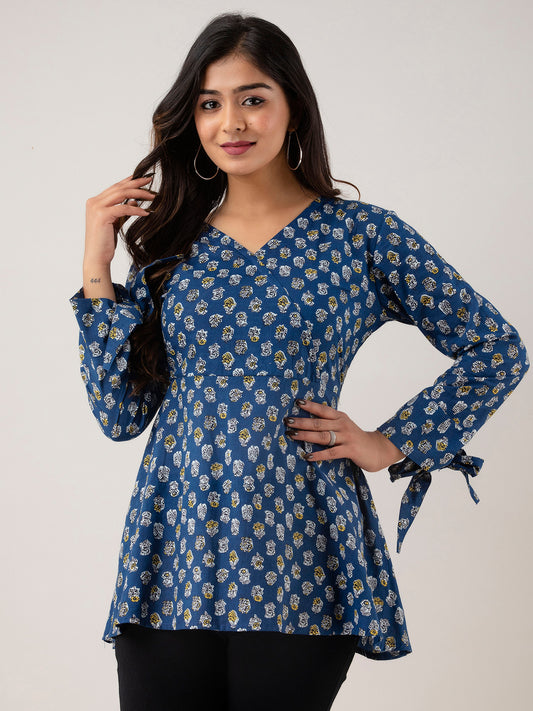 Women Blue Cotton Printed Short Kurti