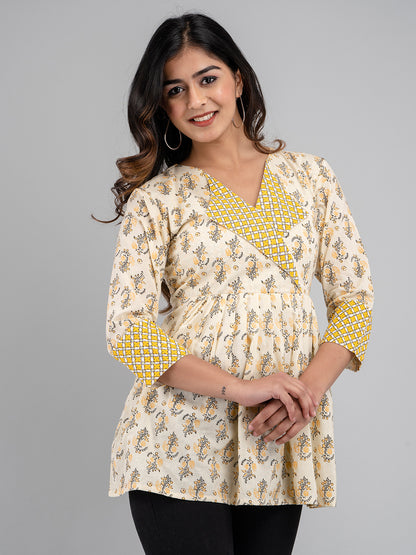Women Collared Pattern Printed Flared Kurti