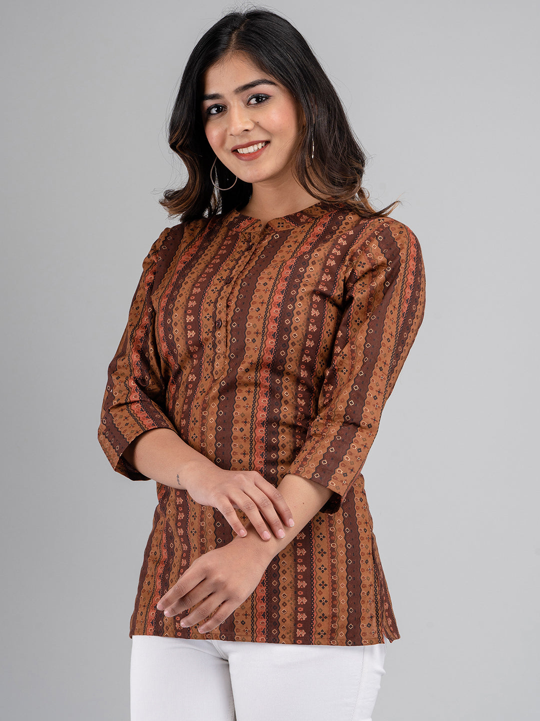 Women Printed Brown Straight Fit Short Tunic