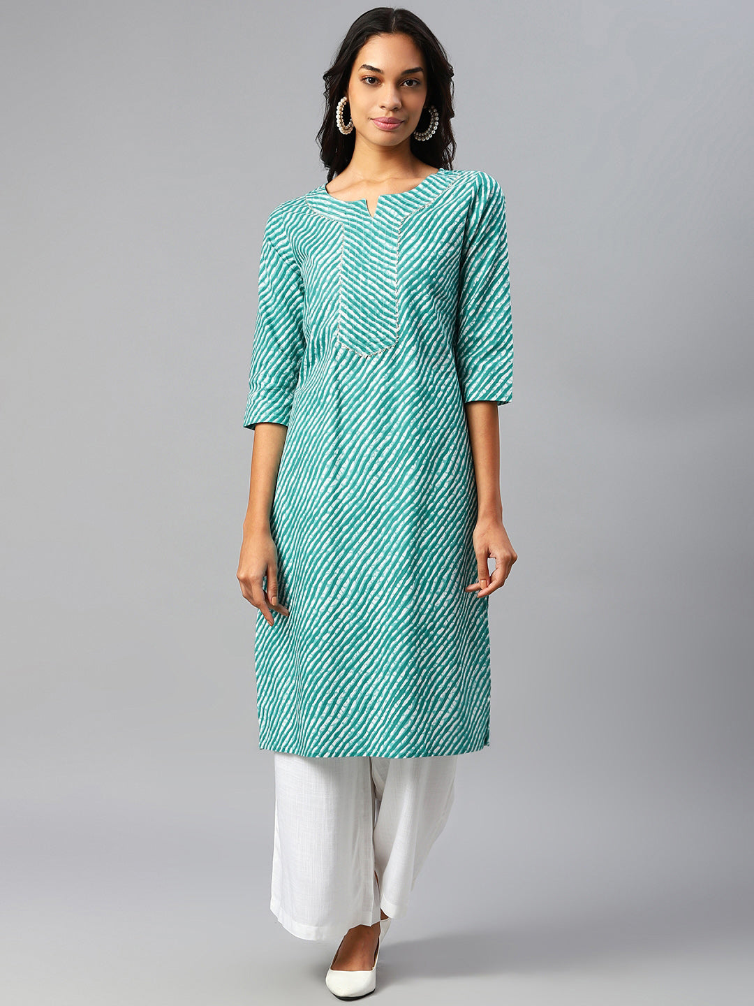 WOMEN GREEN LEHERIYA YOKE DESIGN COTTON KURTI