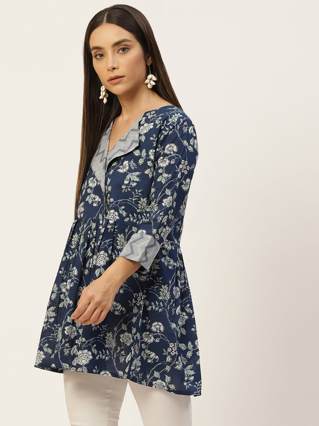 WOMEN BLUE & WHITE COLLARED PRINTED FLARED KURTI